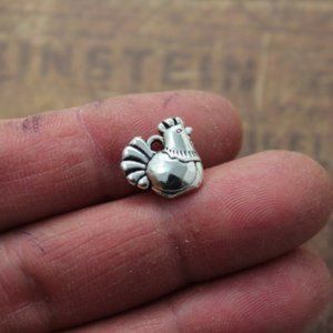 Antique Silver CHICKEN Hen Charm for DIY Jewelry